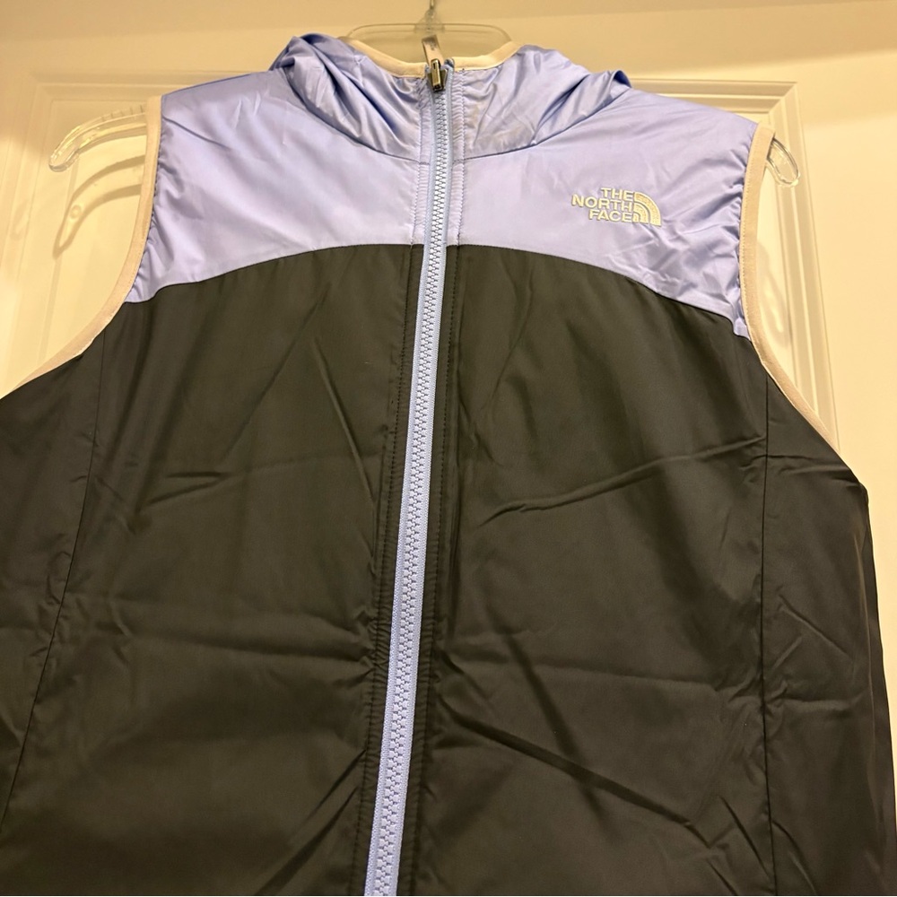 The North Face Reversible Vest - Picture 12 of 16